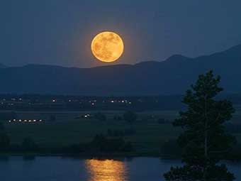 Strawberry Moon: What It Is, Its Origin